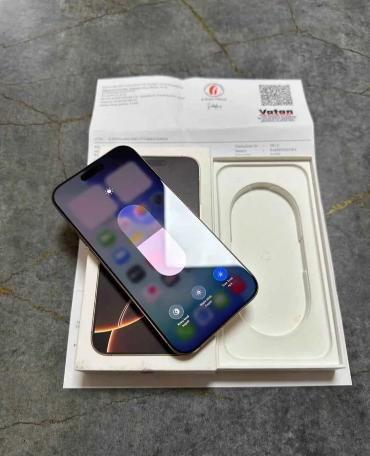 İphone 16 Pro Max — 2