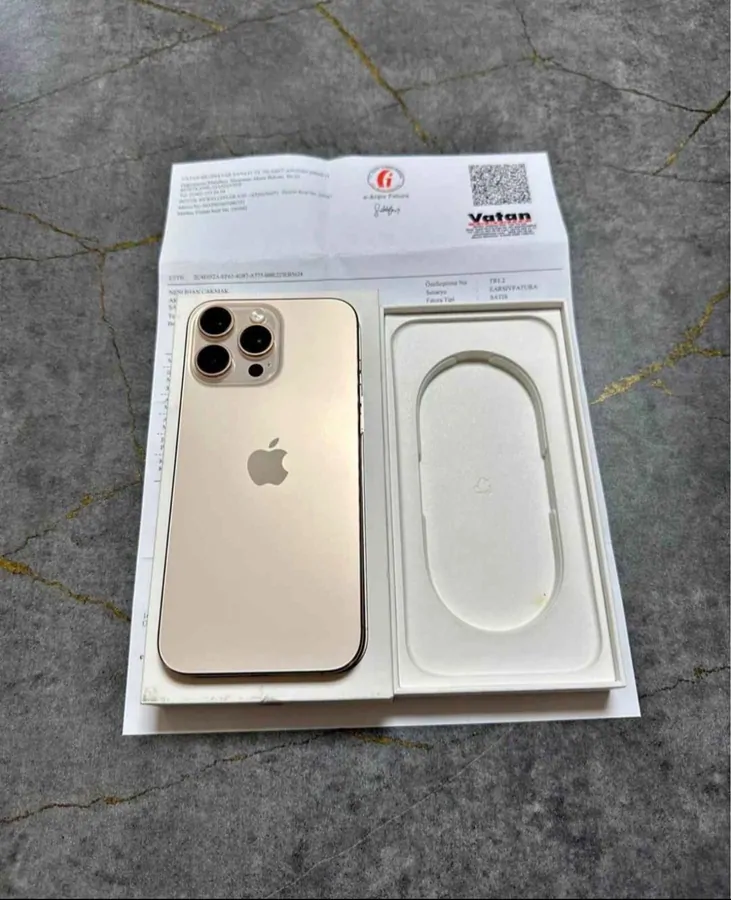 İphone 16 Pro Max — 9