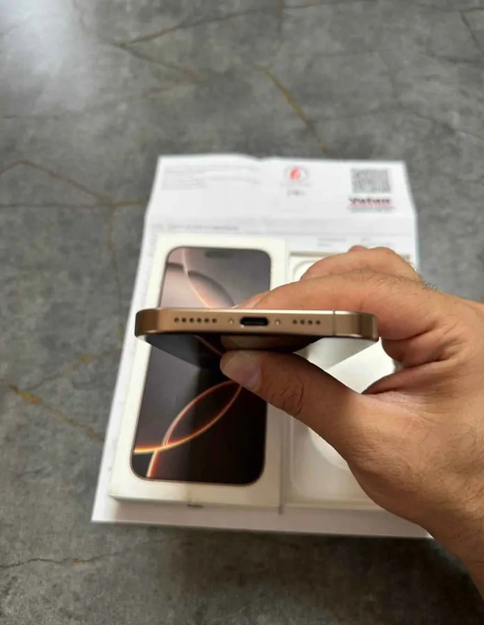 İphone 16 Pro Max — 3