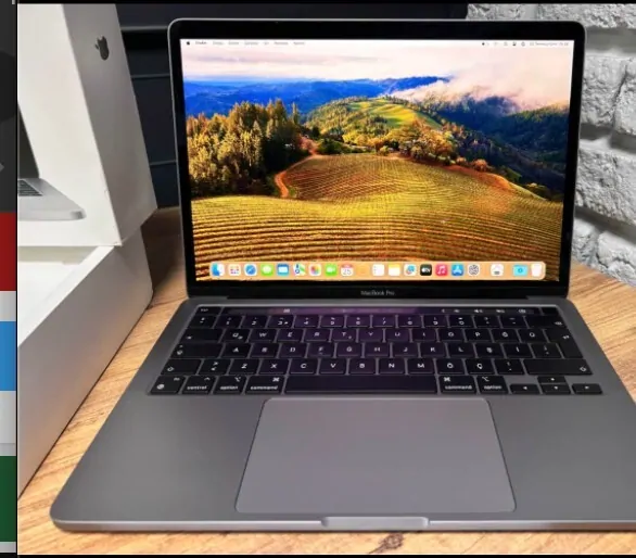 Macbook Peo M2 — 2