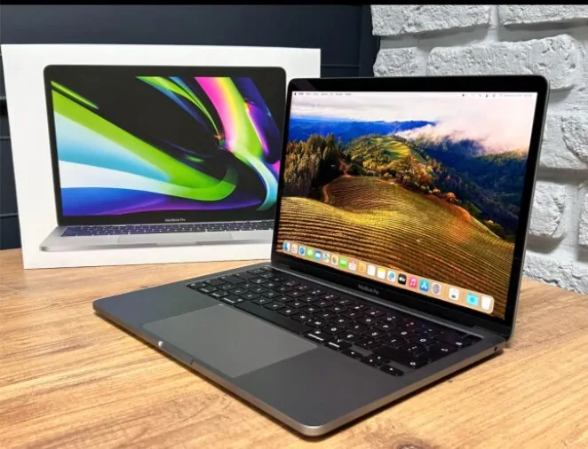 Macbook Peo M2 — 5