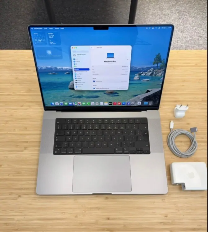 MacBook Pro (M1 Pro) 32GB RAM 16inc — 6