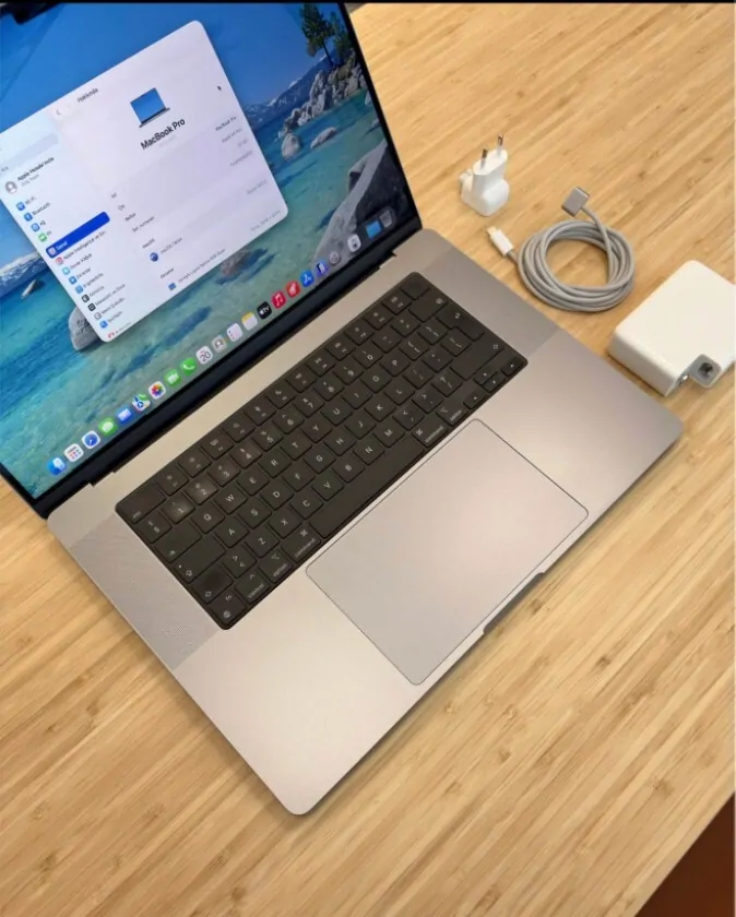 MacBook Pro (M1 Pro) 32GB RAM 16inc — 5