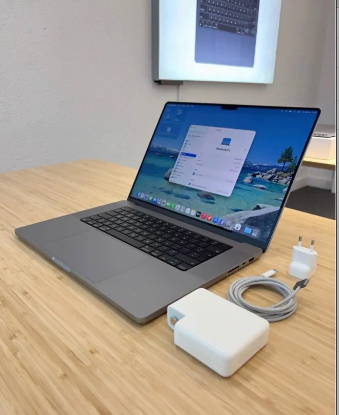 MacBook Pro (M1 Pro) 32GB RAM 16inc — 2